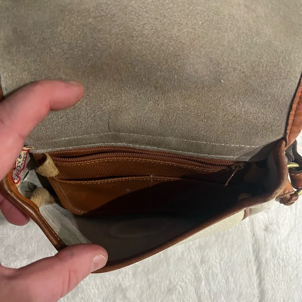 Dooney & Bourke White and Brown Leather Crossbody Bag - Picture 5 of 5